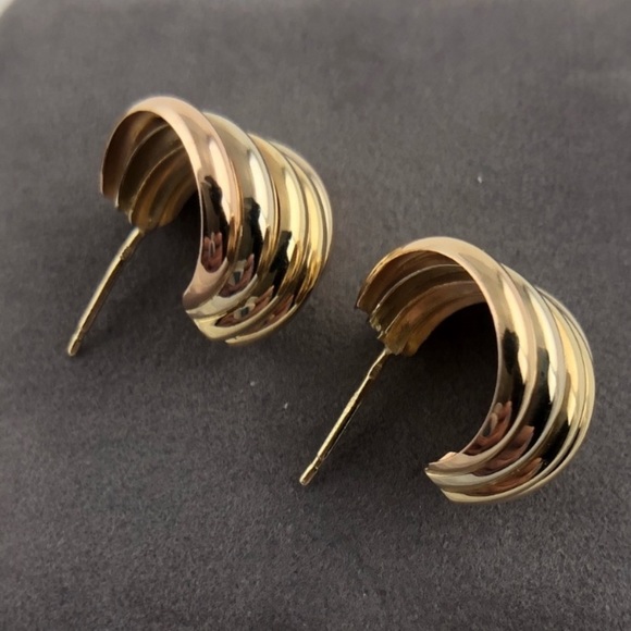 ⚡️Host Pick⚡️Gorgeous 14K Tri Color Gold Earrings - Picture 5 of 6